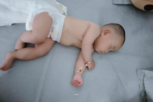 云梦怀孕多久肚子会胀气